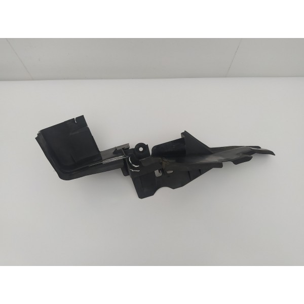 Defletor Radiador Direito Ford Focus 2016 F1eb8338ab Detalhe