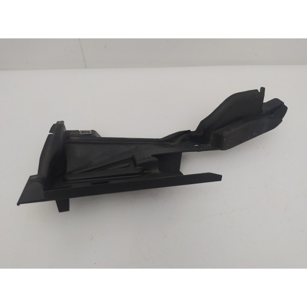 Suporte Guia Churrasqueira Esquerdo Ford Focus 2016