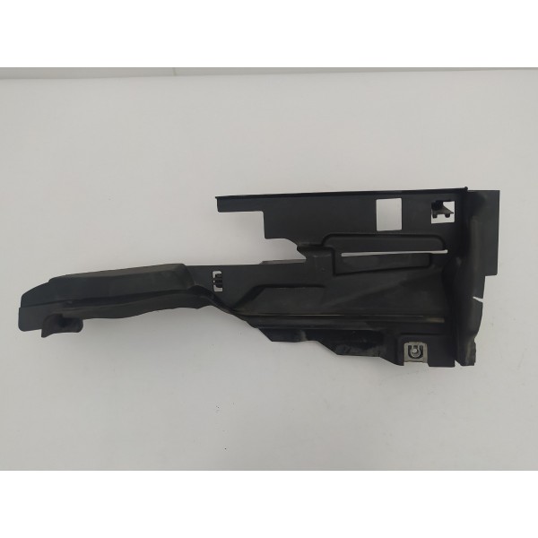 Suporte Guia Churrasqueira Esquerdo Ford Focus 2016