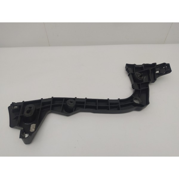 Guia Parachoque Traseiro Direito Ford Focus 2016