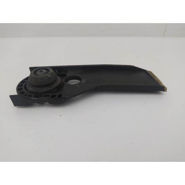 Suporte Inferior Direito Radiador Mercedes Gla 2015