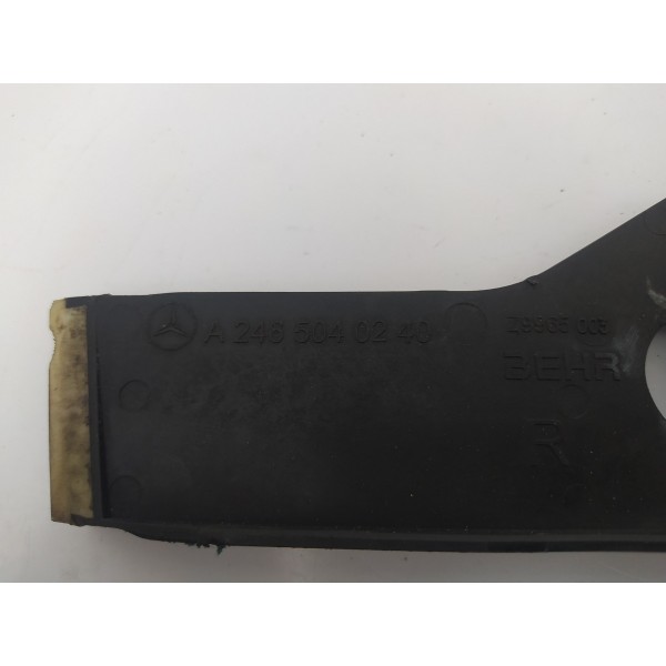 Suporte Inferior Direito Radiador Mercedes Gla 2015