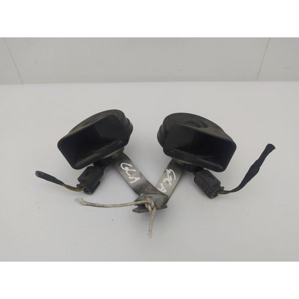 Par De Buzina Mercedes Gla 2015