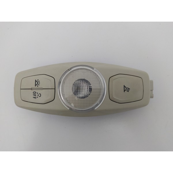 Luz Cortesia Ford Focus Titanium 2016