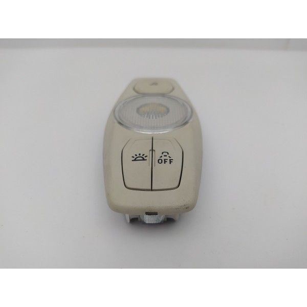 Luz Cortesia Ford Focus Titanium 2016