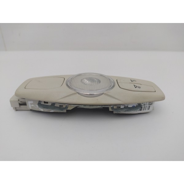 Luz Cortesia Ford Focus Titanium 2016