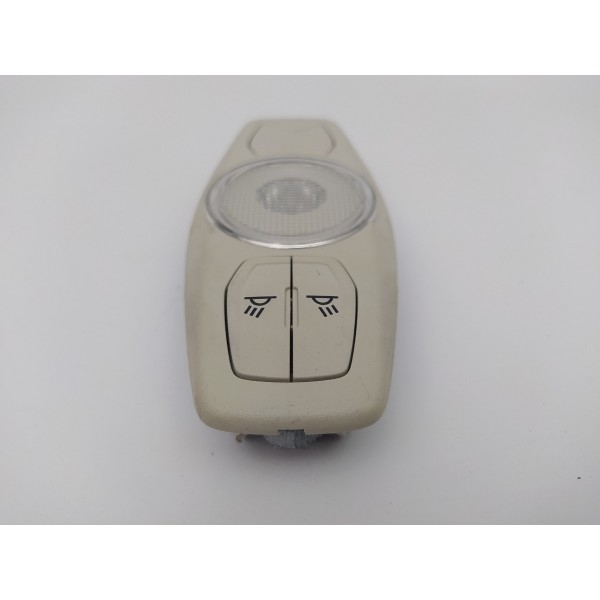 Luz Cortesia Ford Focus Titanium 2016