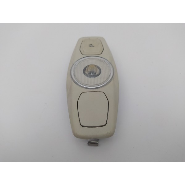 Luz Cortesia Ford Focus Titanium 2016