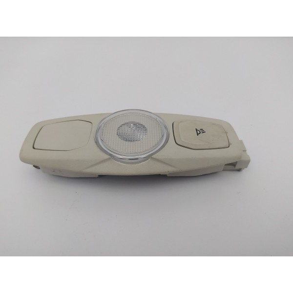 Luz Cortesia Ford Focus Titanium 2016