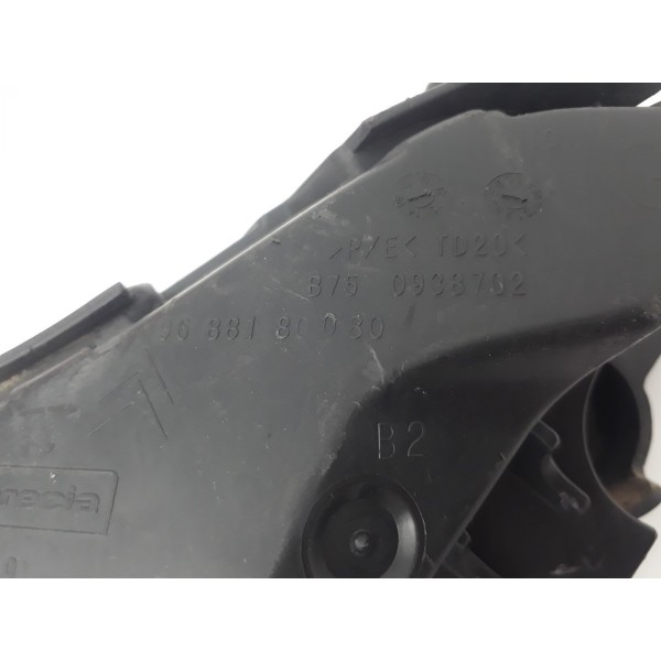 Guia Parachoque Traseiro Esquerdo Citroën Ds4 Thp 1.6 2013