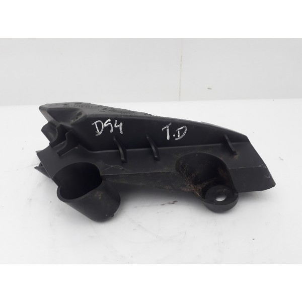 Guia Parachoque Traseiro Direito Citroën Ds4 Thp 1.6 2013